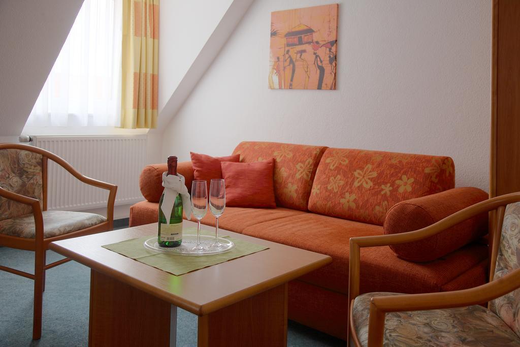 Adler-Hotel Delitzsch Eksteriør billede