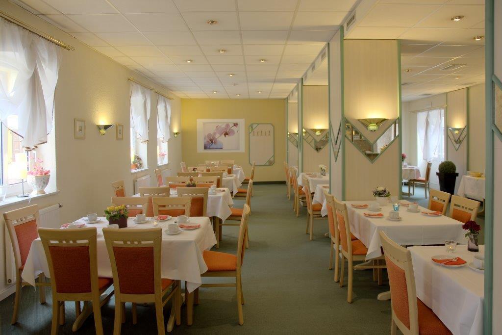 Adler-Hotel Delitzsch Eksteriør billede