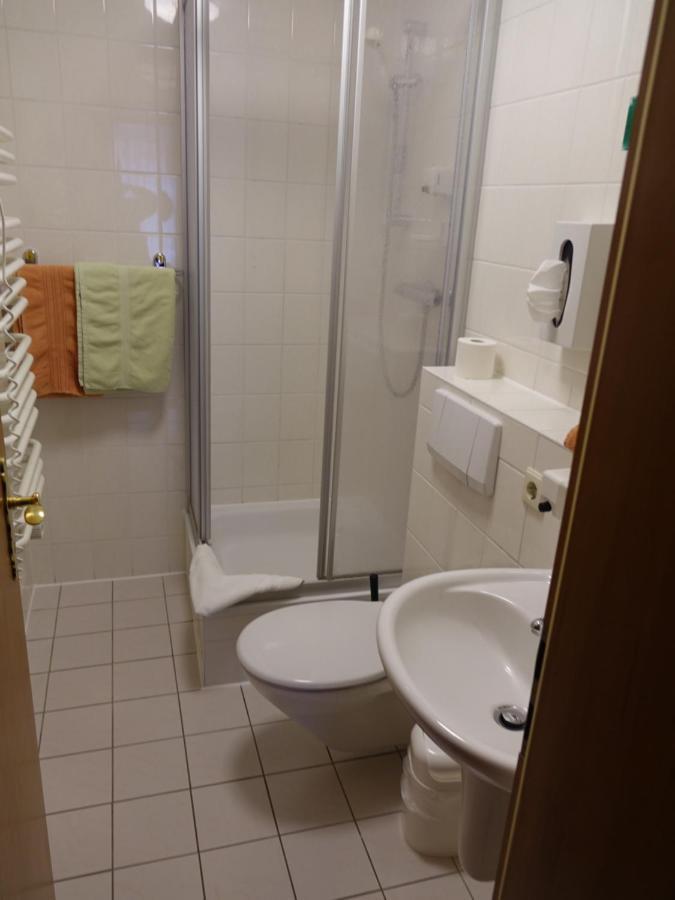 Adler-Hotel Delitzsch Eksteriør billede