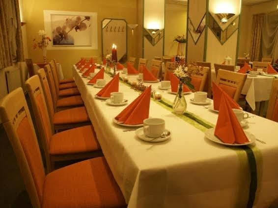 Adler-Hotel Delitzsch Eksteriør billede